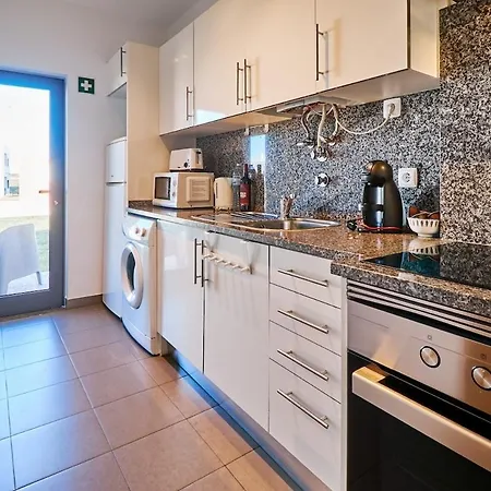 Marie Mit Pool Und Tennisplatz Apartment *