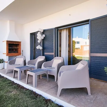 Marie Mit Pool Und Tennisplatz Apartment *