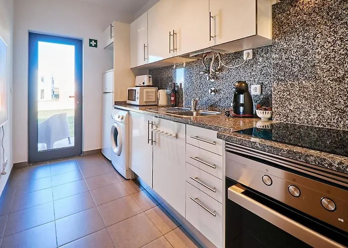 Marie Mit Pool Und Tennisplatz Apartment *