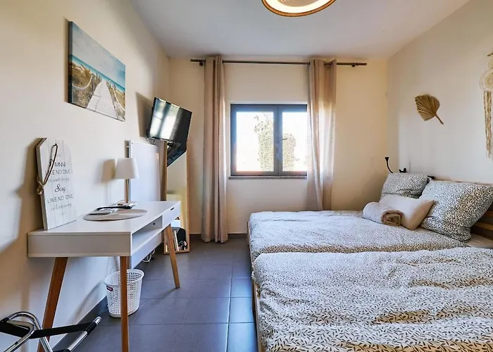 Marie Mit Pool Und Tennisplatz Apartment *