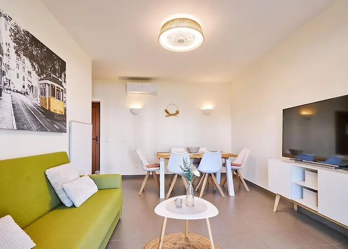 Marie Mit Pool Und Tennisplatz Apartment *